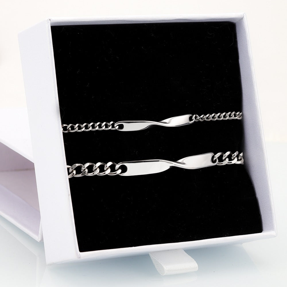 Infinity Armbanden Set met Gravering