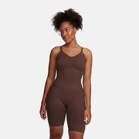 Shapewear bodysuit met short