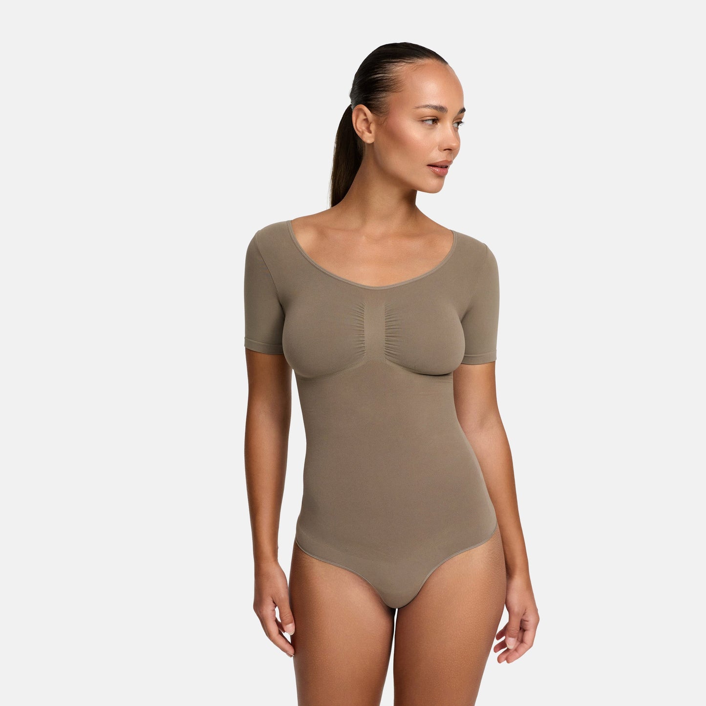 Shapewear bodysuit met korte mouw en slip