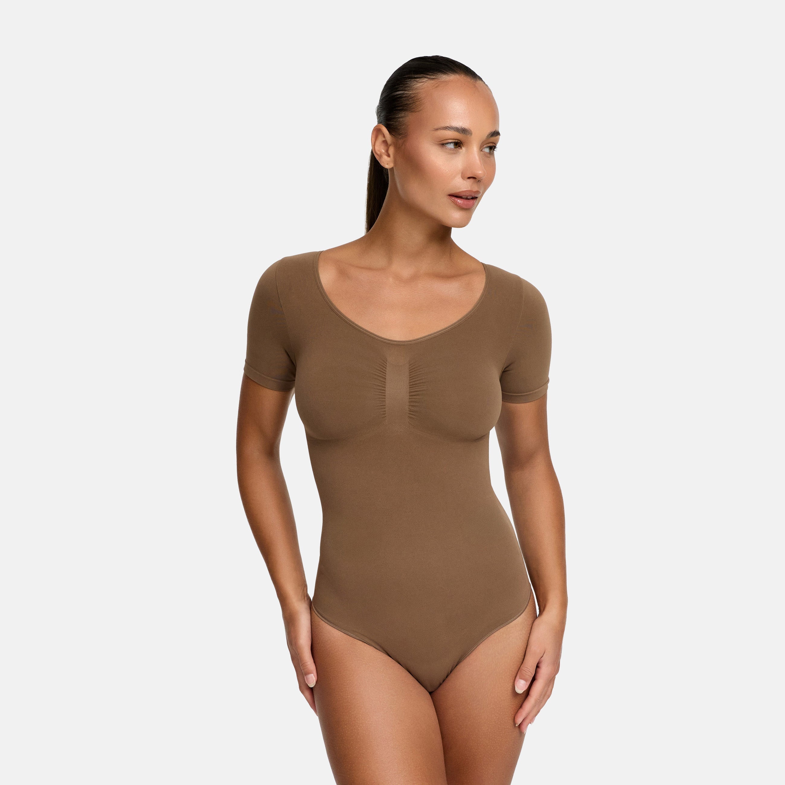 Shapewear bodysuit met korte mouw en string