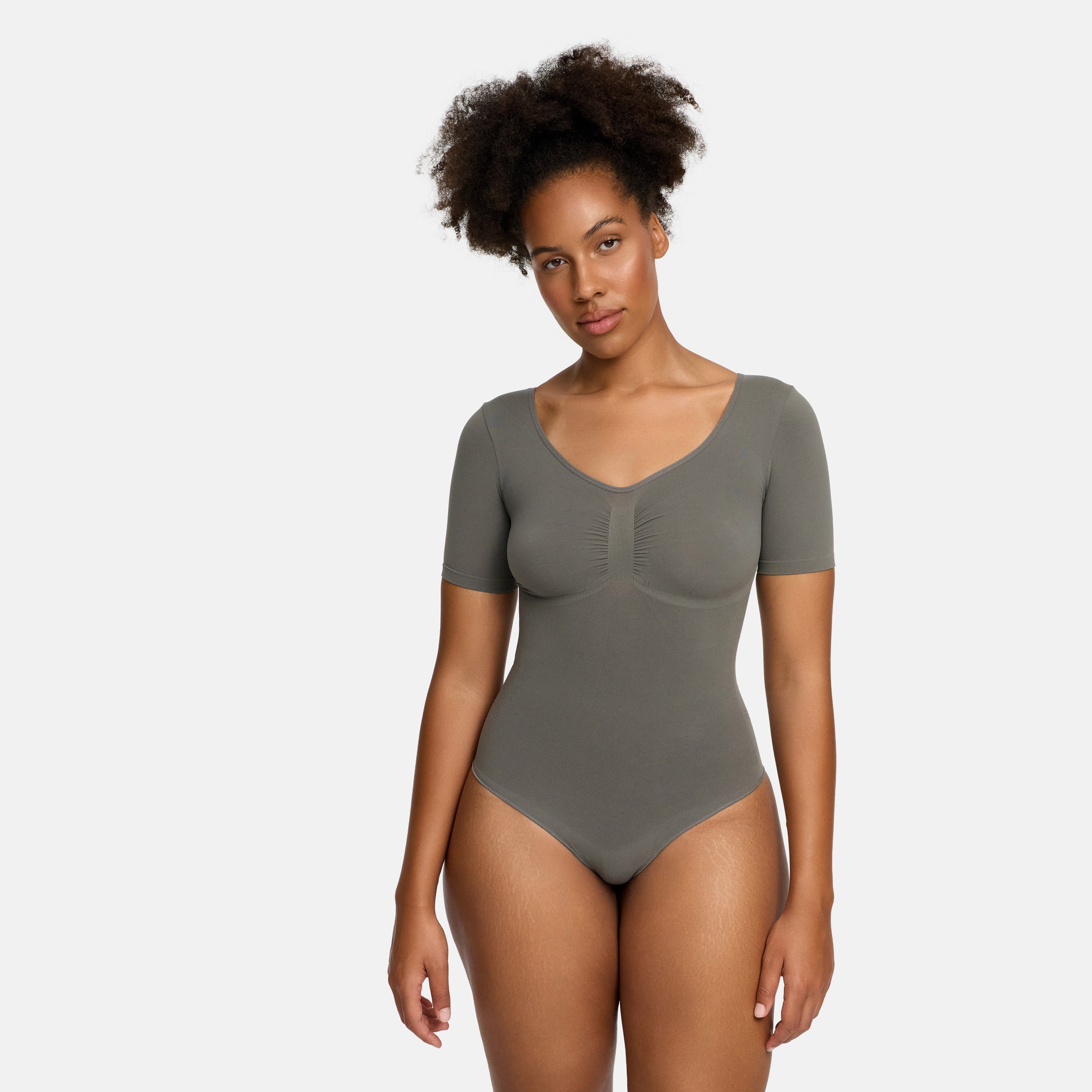 Shapewear bodysuit met korte mouw en string