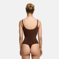 Glanzende shaping bodysuit met string