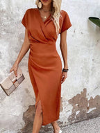 Oranje midi jurk met v-hals – Ruby